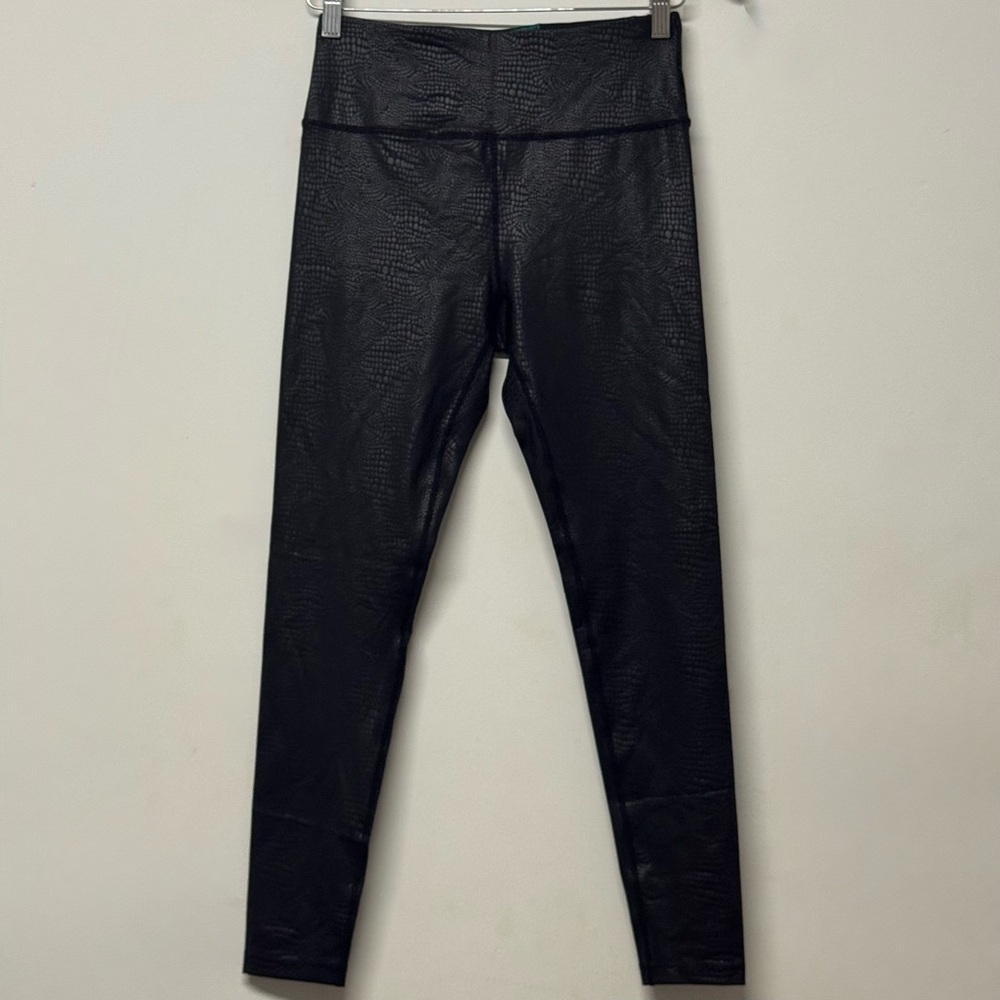 Calvin Klein Performance Black Croc Embossed 7/8 Leggings Sweat Wicking Small